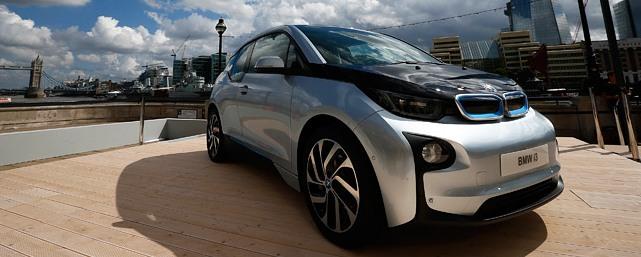 BMW отзовет более 30 тысяч электрокаров i3