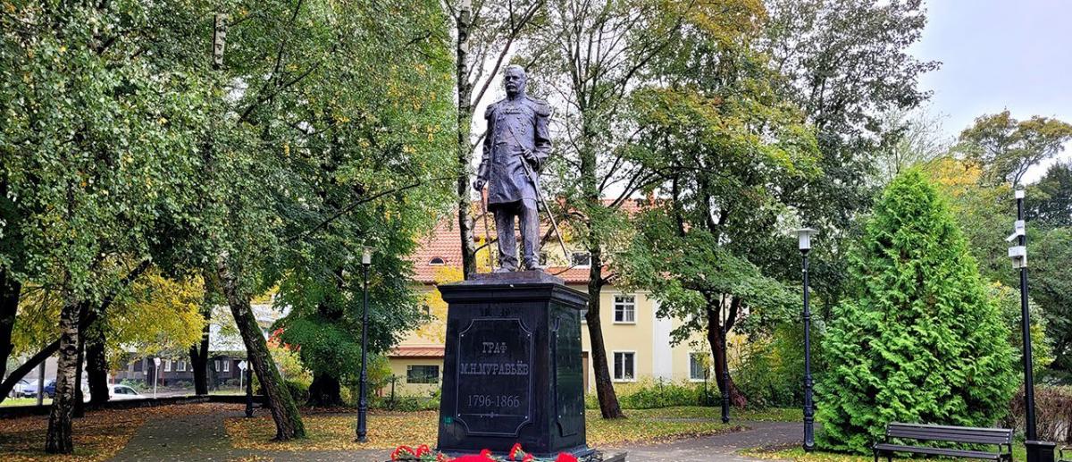 Литва готовит ноту после установки памятника в Калининграде