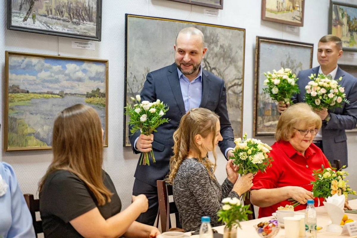 «Профессионализм и опыт определили его карьеру»: В Минтерполитики Подмосковья поздравили с юбилеем главу Орехово-Зуевского городского округа Руслана Заголовацкого