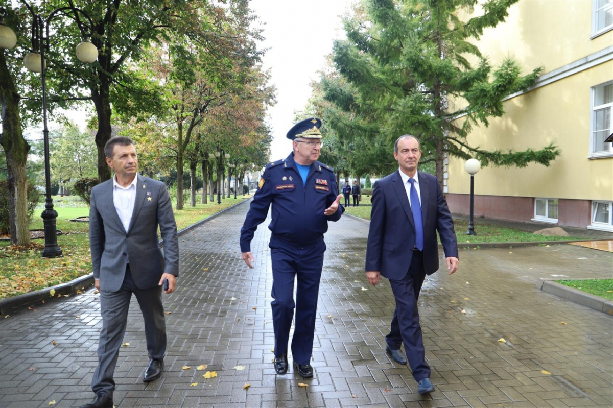 Юрий Бурлачко оценил уровень подготовки кадетов в Краснодарском президентском училище