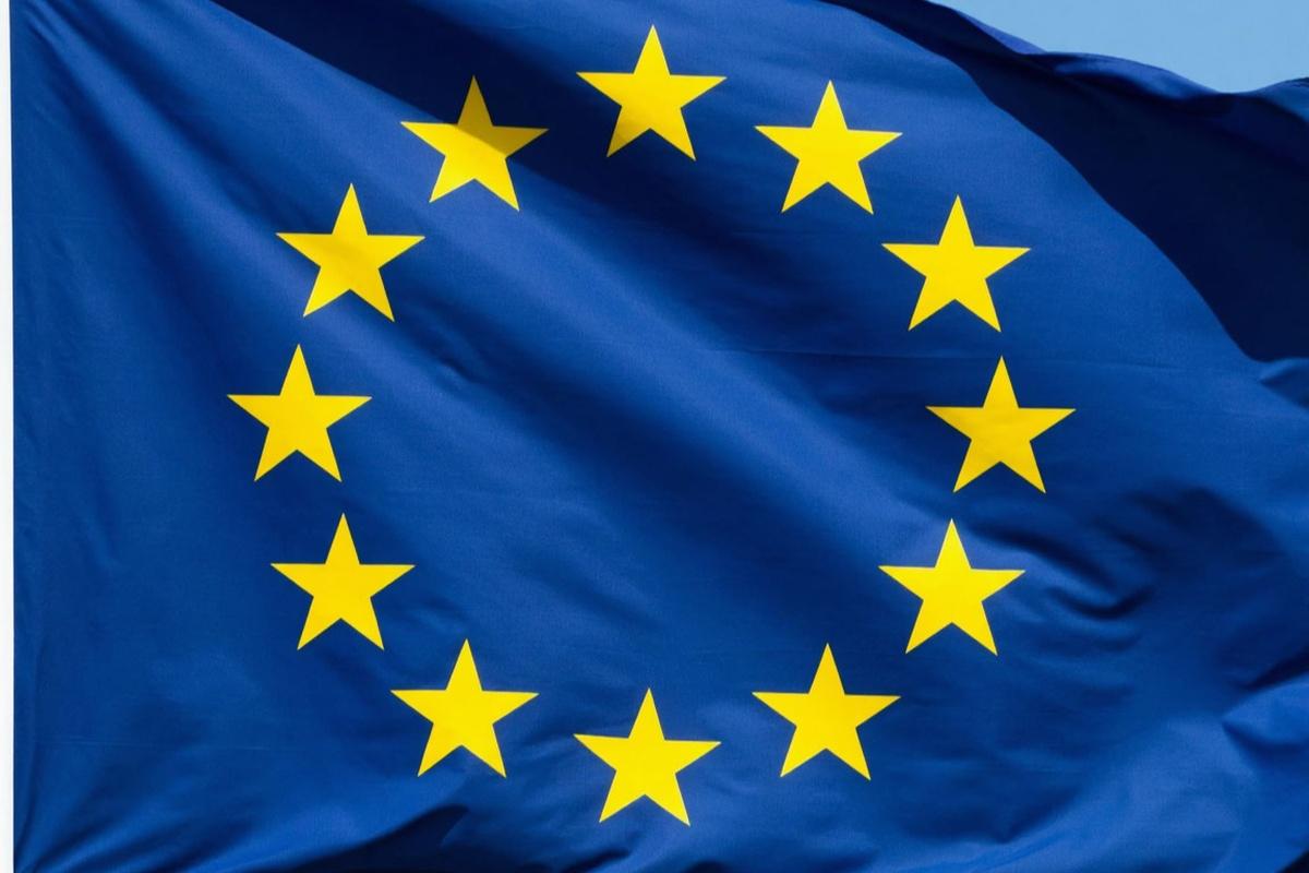 Европейский флаг над Украиной – план главы ЕНП в миротворческой миссии