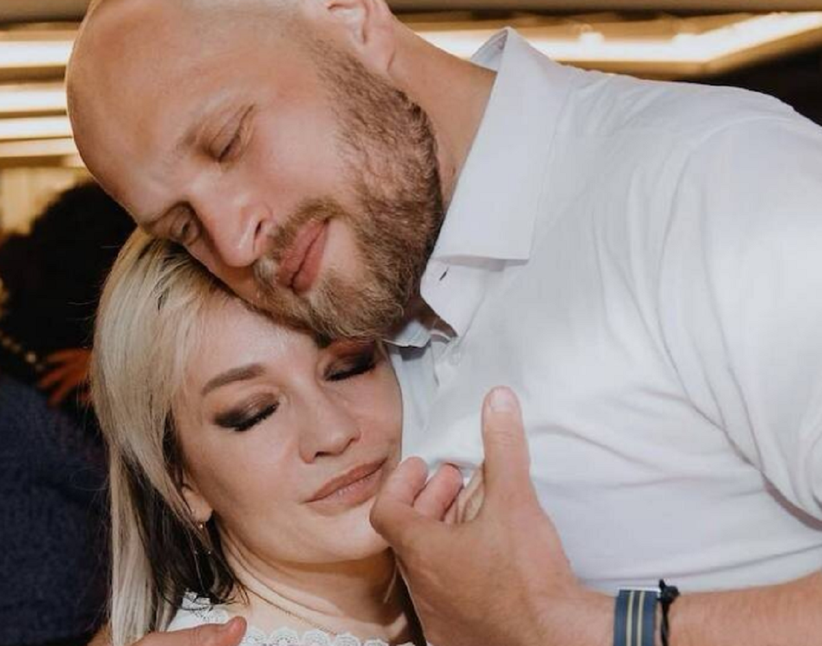 Татьяна Буланова отметила годовщину начала отношений с молодым супругом