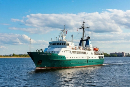 Запретную зону для движения судов установили в Балтийском море в Калининградской области