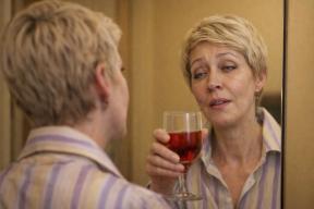 «Вино по утрам и такси в Париже»: на что променяли славу беглые звезды Татьяна Лазарева* и Мария Шалаева