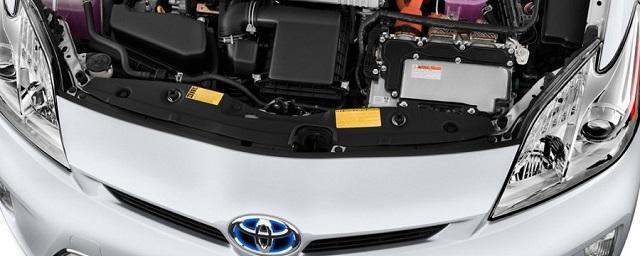 Toyota отзывает с рынка РФ 226 моделей Prius из-за проблем с проводкой