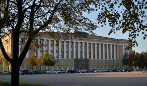 В Великом Новгороде реконструируют площадь Победы-Софийская