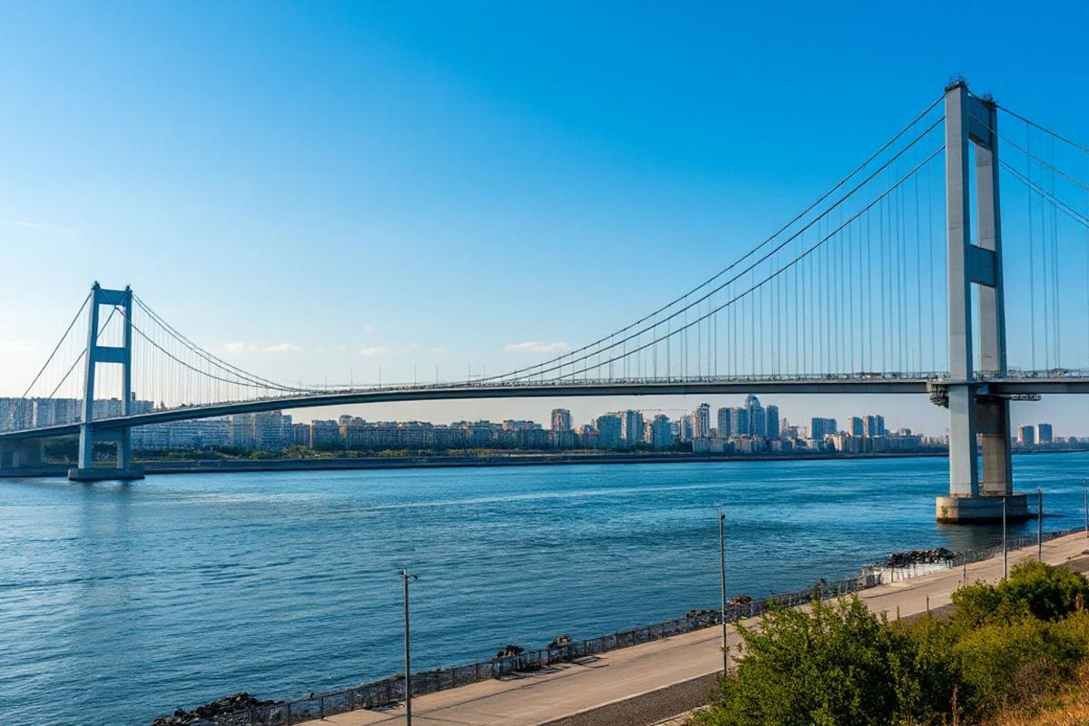 Минтранс РФ сообщил об усилении мер охраны и увеличении контрольных постов на Крымском мосту в период новогодних праздников