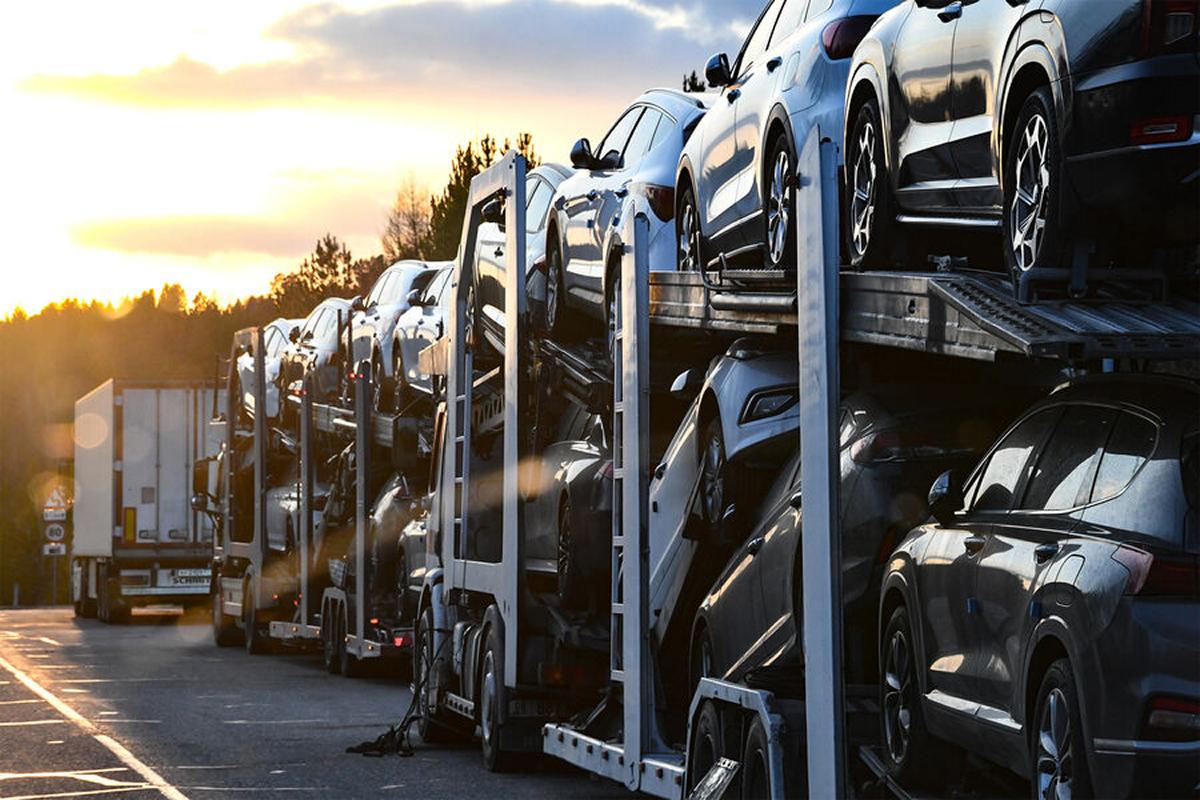 Таможня разъяснила, кому грозит повышенный утилизационный сбор при покупке автомобиля