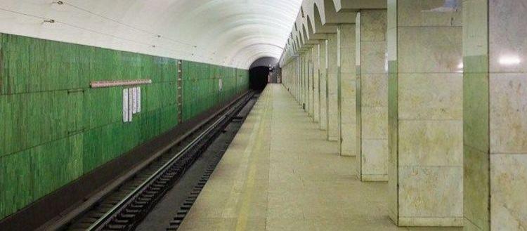 В Петербурге станцию метро «Лесная» закрывали из-за бесхозной коробки