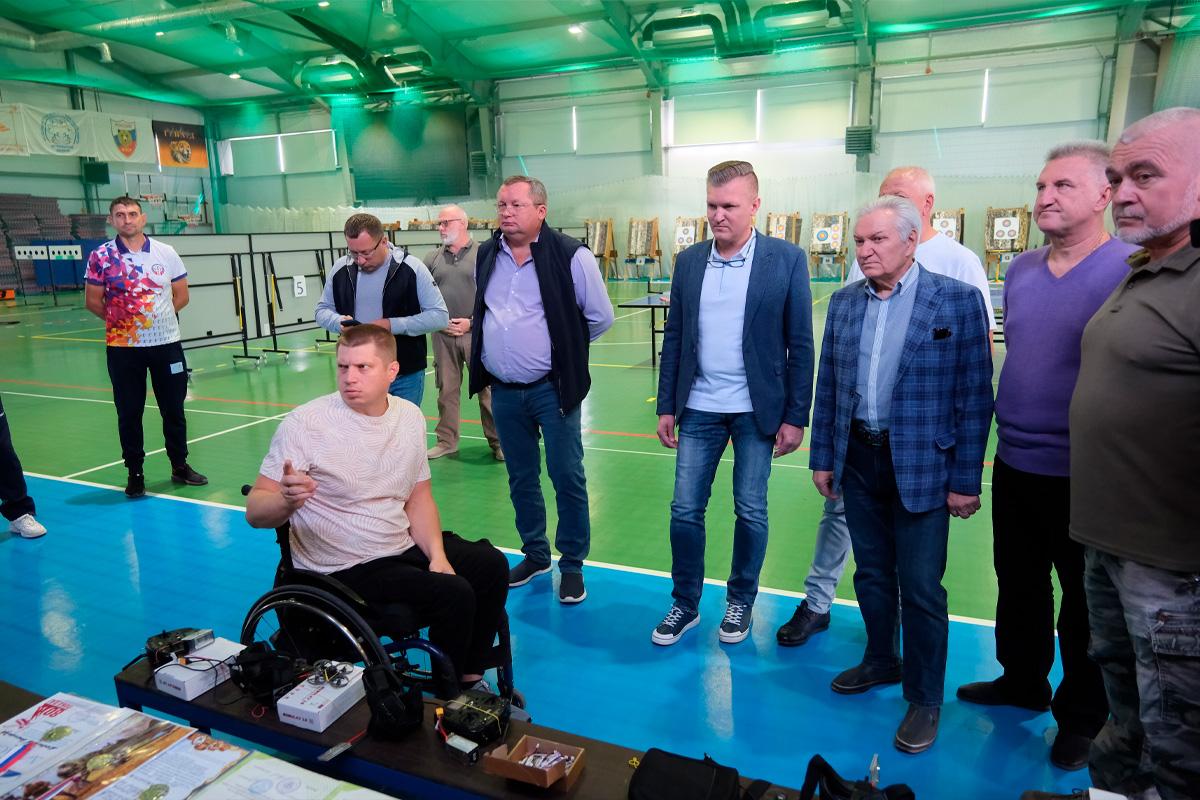 Депутаты Думы Астраханской области ознакомились с возможностями спортивного комплекса имени Н.З. Попова в Черноярском районе