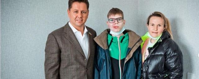 Депутат Госсовета Татарстана подарил 2-комнатную квартиру семье подростка-инвалида