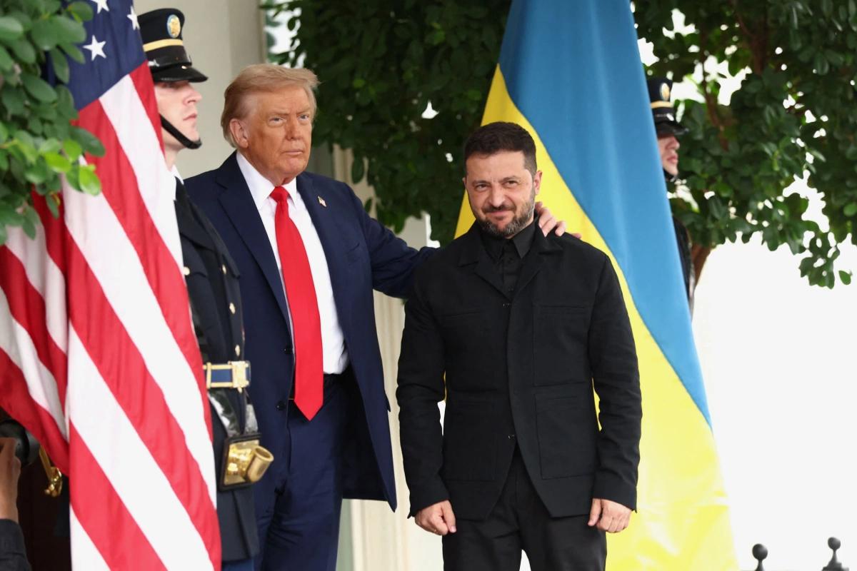 Встрече с Путиным быть? Зеленский привел с собой семь «нянек», чтобы Трамп исполнил его заветную мечту