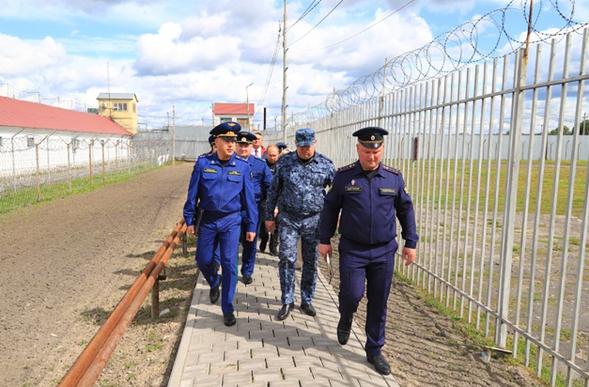 Прокурор Мордовии Сергей Лапин посетил исправительную колонию №7 вместе с правозащитниками