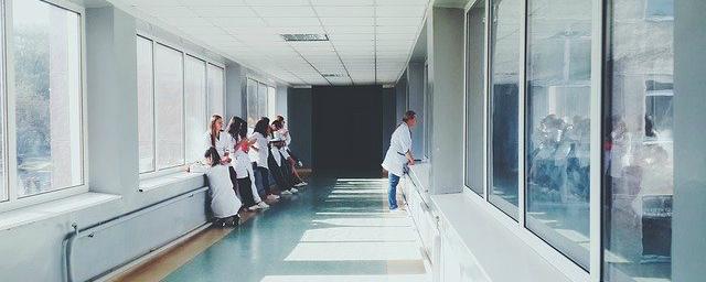 В Омске из больницы сбежал пациент с коронавирусом