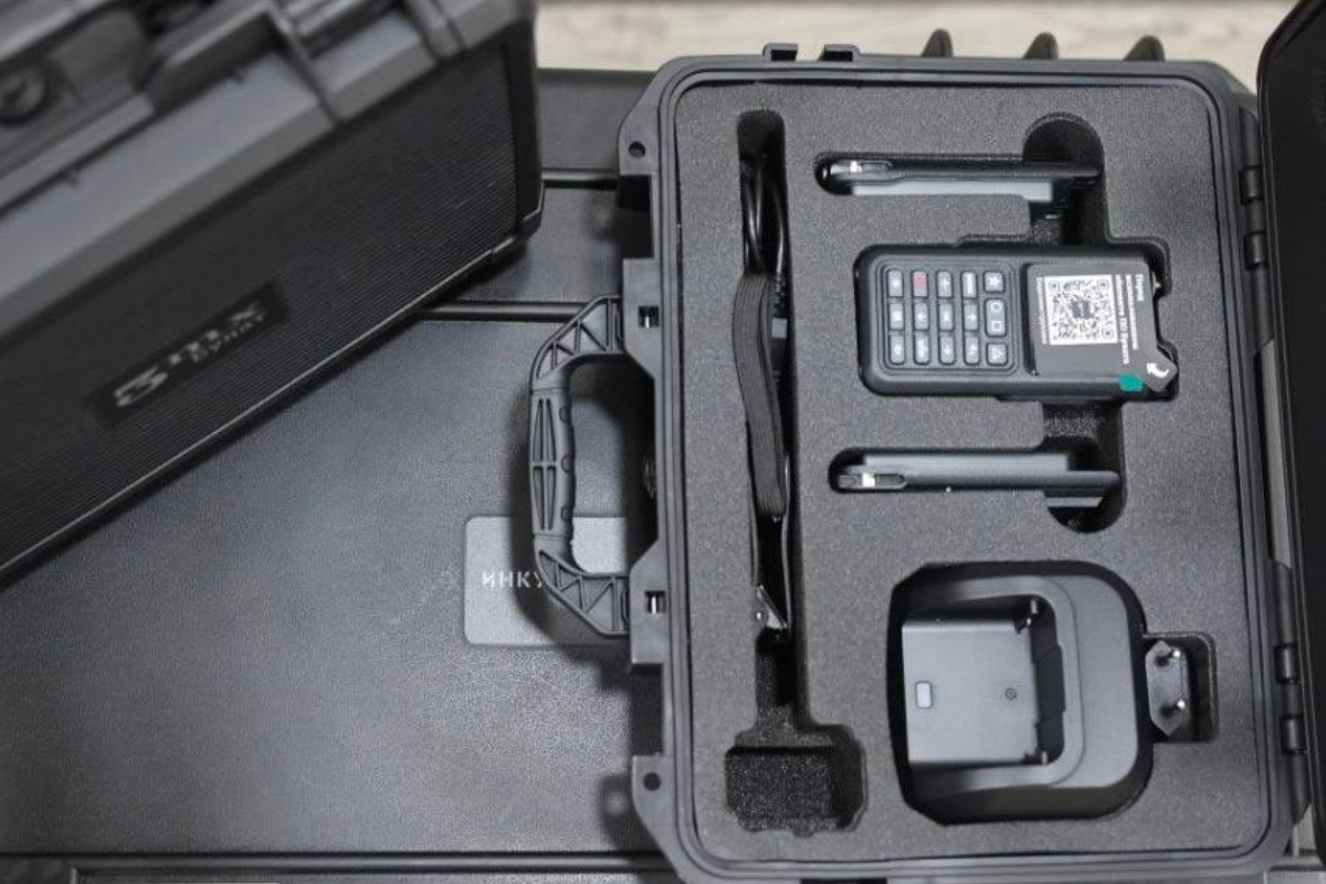 Спикер Липецкого областного Совета депутатов Владимир Сериков передал на фронт гумпомощь на сумму более 6 млн рублей