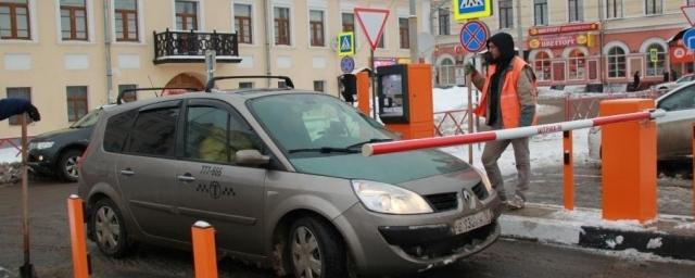 В Ярославле платные парковки ежедневно используют 200 автовладельцев