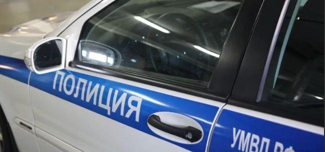 В центре Новосибирска мужчина на электросамокате попал под внедорожник