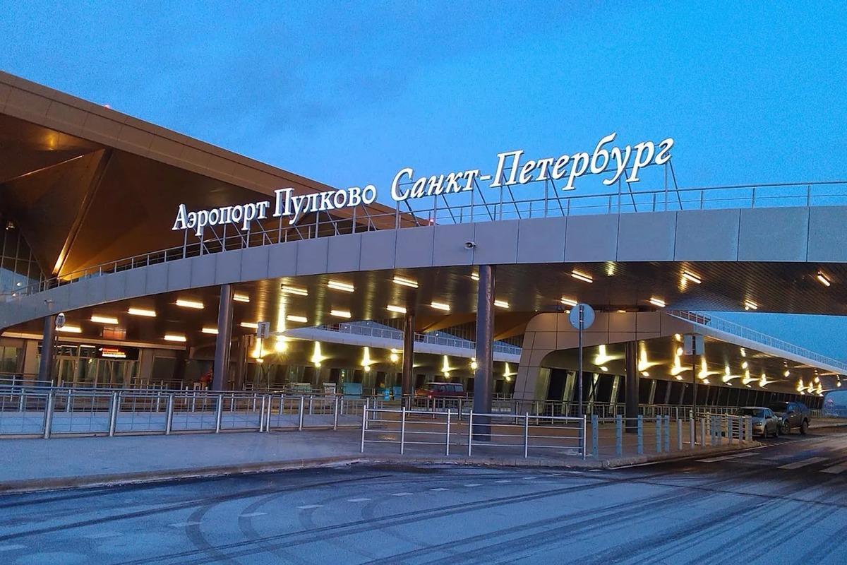 Аэропорт Пулково заработал миллиард на парковке