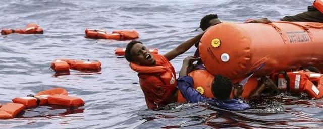 У берегов Туниса потерпели крушение четыре судна с мигрантами