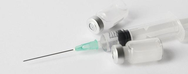Названы сроки ввода в оборот третьей российской вакцины от COVID-19