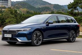 Запас хода универсала Denza Z9 GT составляет более 1000 км