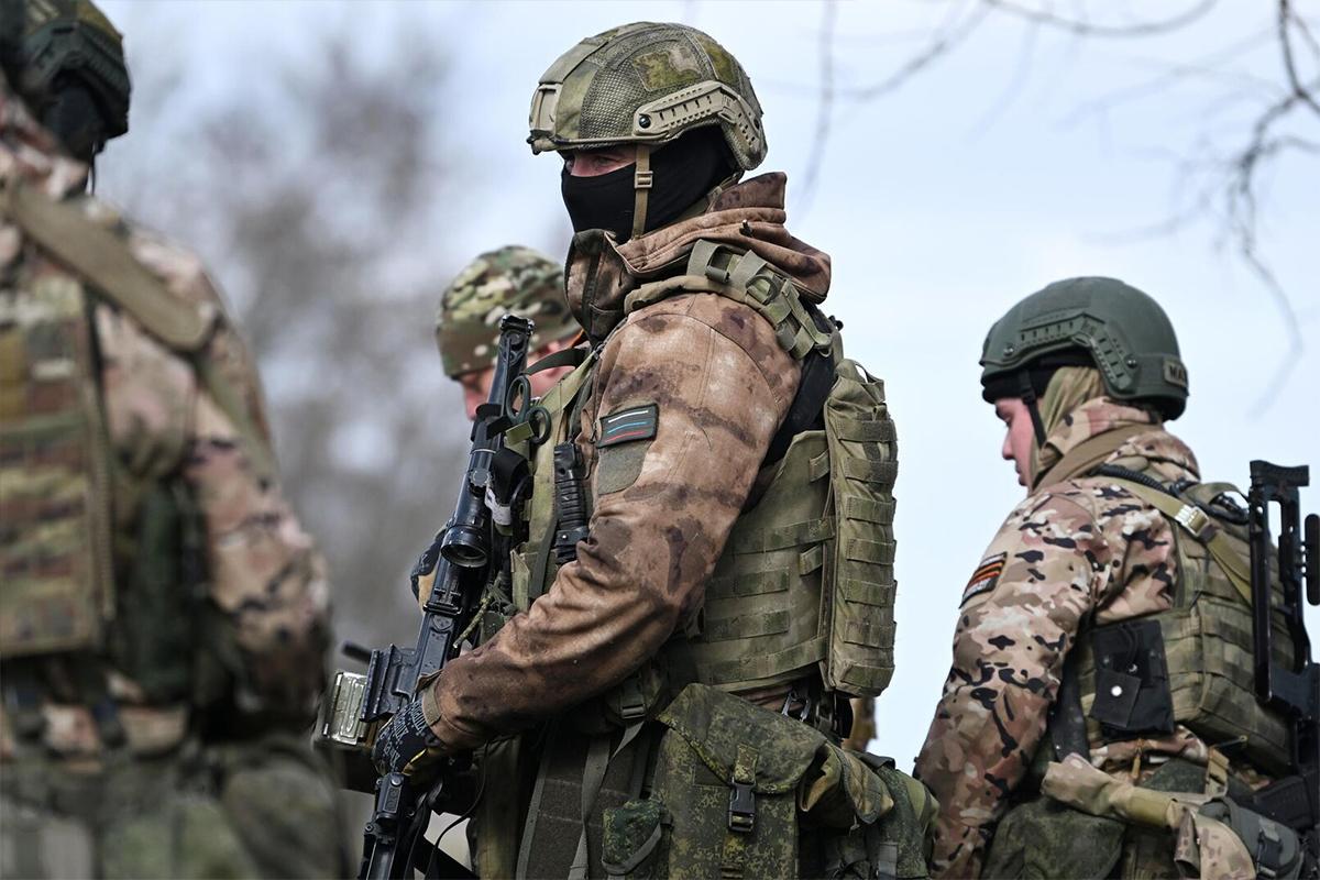 Боец рассказал, зачем на позиции ВСУ в Богдановке сбрасывали колонки