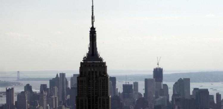 В Нью-Йорке беспилотник врезался в Empire State Building