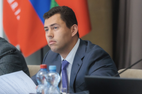 Спикер Липецкого Облсовета Владимир Сериков: Депутаты одобрили выделение более 1 млрд рублей на здравоохранение и расширение мер соцподдержки