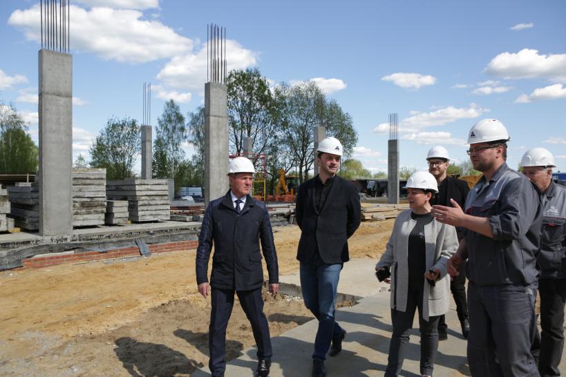 Глава Раменского округа Неволин проверил ход строительства Дворца культуры в ТУ «Сафоновское»