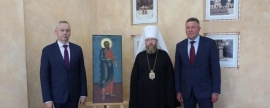 Губернатор Андрей Травников подарил Вологодской митрополии старинную икону