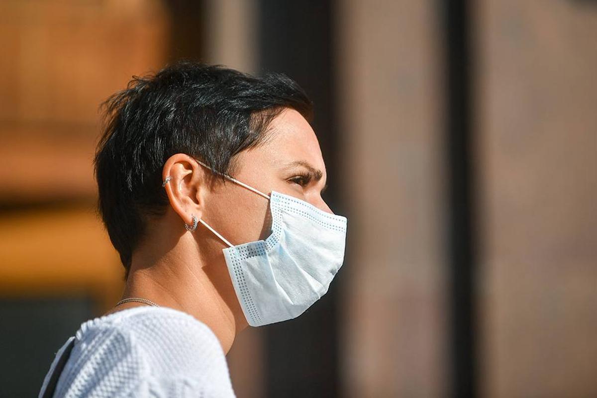 В России зафиксирован новый штамм коронавируса. Носите маски