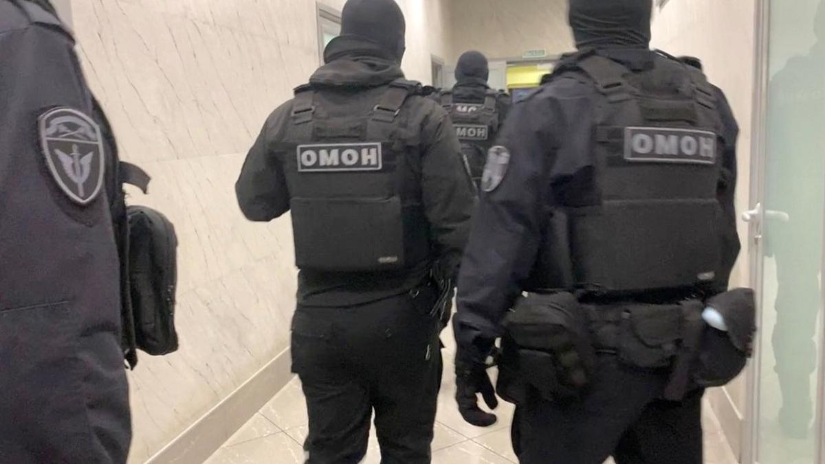 Баку зачем-то нужна банда убийц в центре России? В Екатеринбурге скандал после массовых арестов членов этномафии