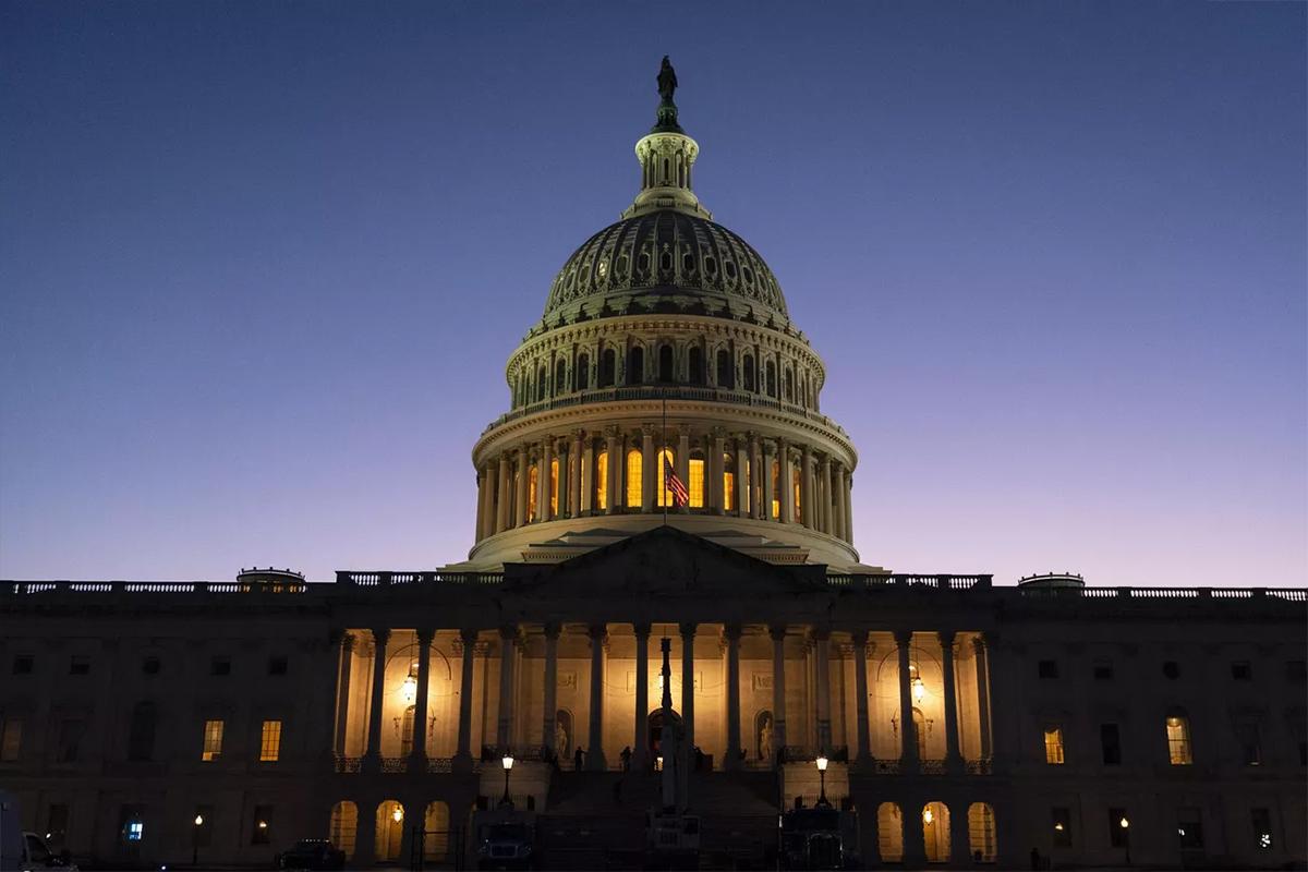 В Сенате США представили законопроект о санкциях за торговлю с РФ