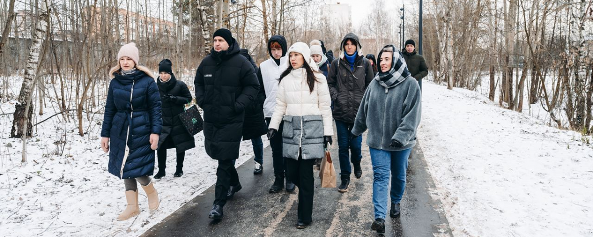 Андрей Булгаков вместе с жителями осмотрел Чкаловские озера в Щелкове