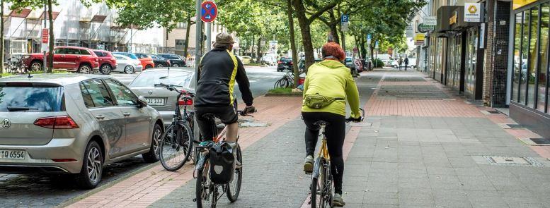 Вице-канцлер ФРГ призвал немцев внести вклад в энергосбережение и пересесть на велосипеды
