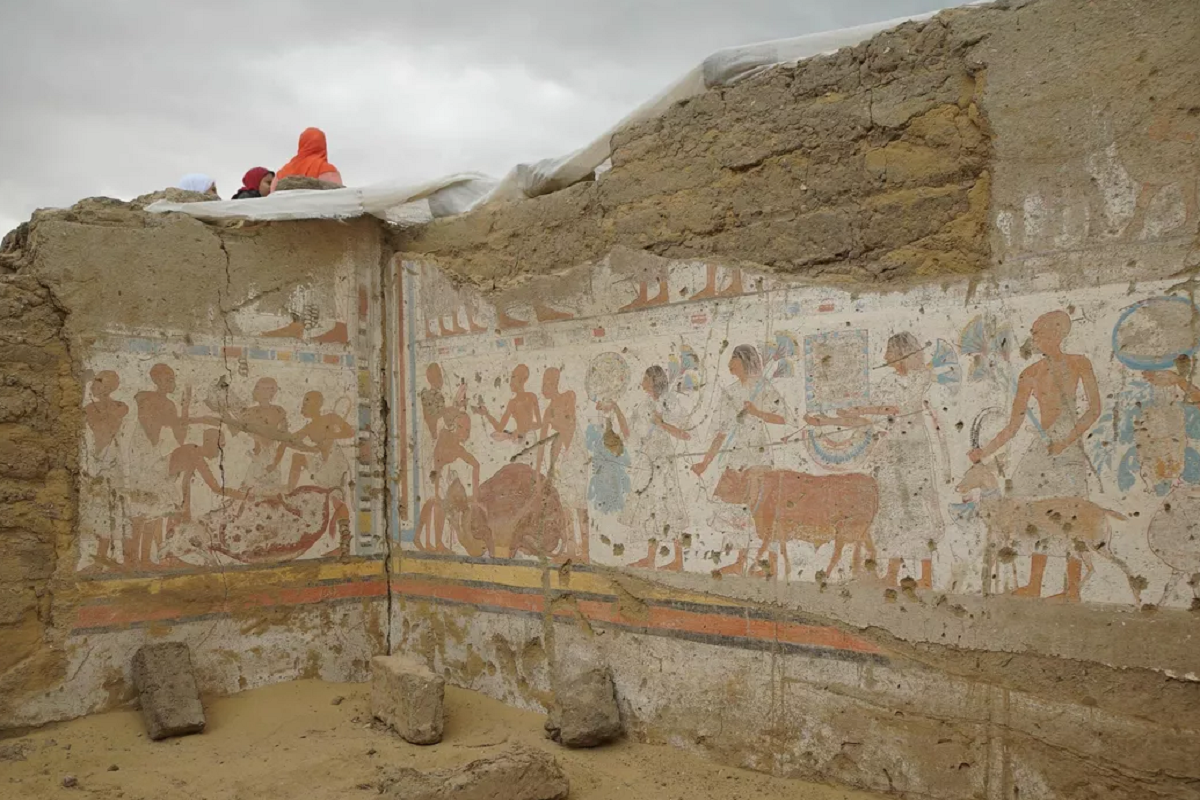 Египтолог Эггебрехт: Багдадские батареи могут говорить об использовании египтянами электричества