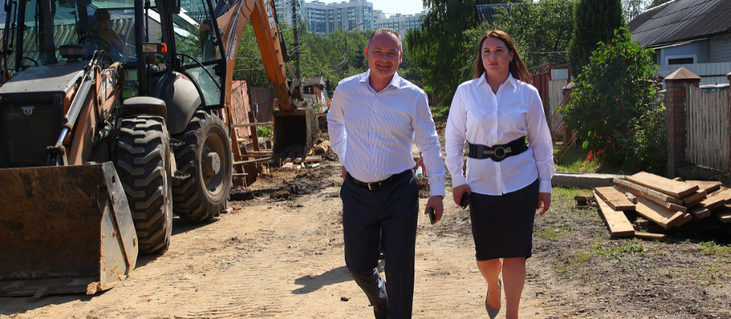 Глава Красногорска Алексей Спасский проверил ход реконструкции водопровода в Опалихе