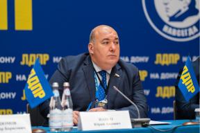 Депутатский мандат потерян, обвинения остались: экс-парламентария Напсо ждут в суде по делу об изнасиловании