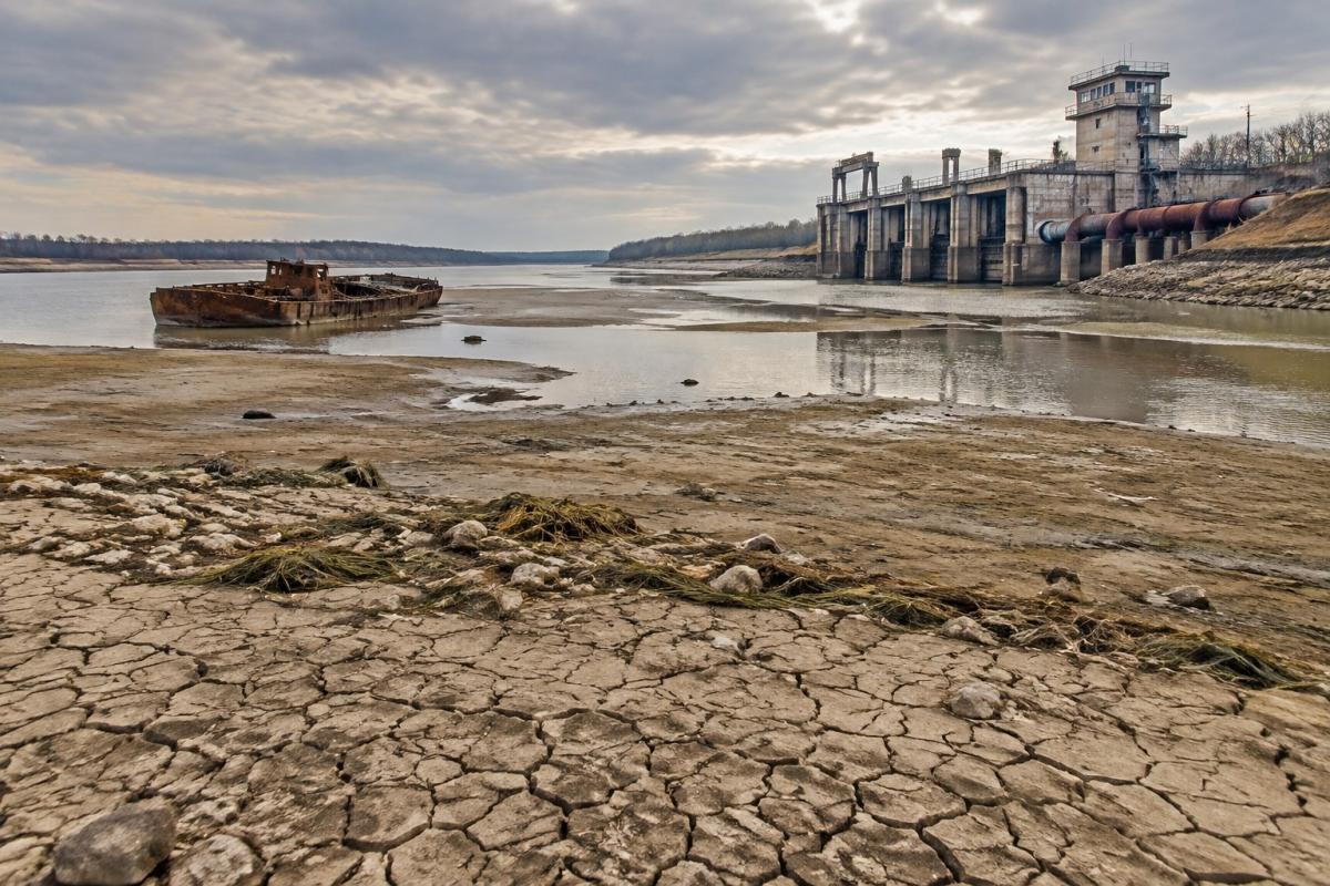 «Водное банкротство» России: Как структурный дефицит воды перекраивает экономику страны
