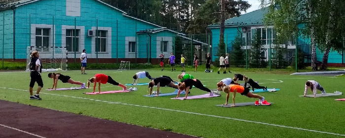 В «Серебряный бор» Тюмени на олимпиадную смену приехали 93 школьника ЯНАО