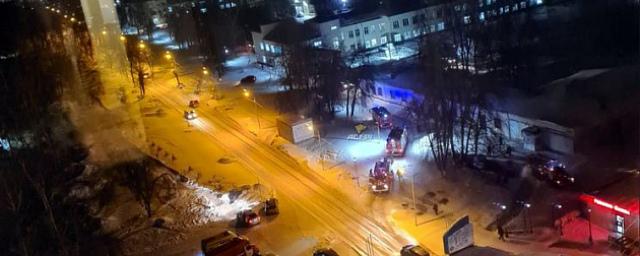 Новосибирские огнеборцы потушили пожар в частной клинике на Залесского