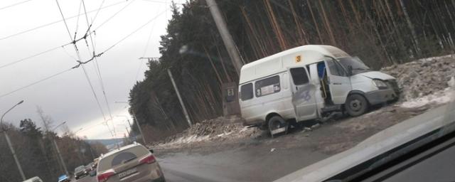 В Миассе из-за ДТП взорвалось маршрутное такси