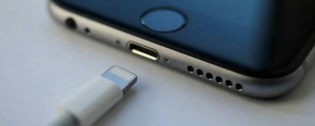 Apple занялась разработкой нового IPhone с разъемом стандарта USB-C вместо фирменного Lightning