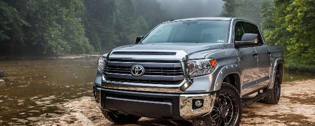 Внедорожники Toyota бьют рекорды по продажам на авторынке РФ