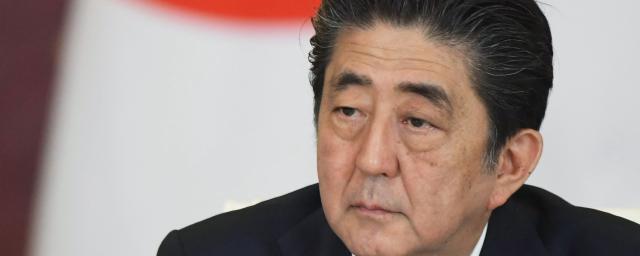 Экс-премьер Японии назвал политику Зеленского причиной начала спецоперации на Украине