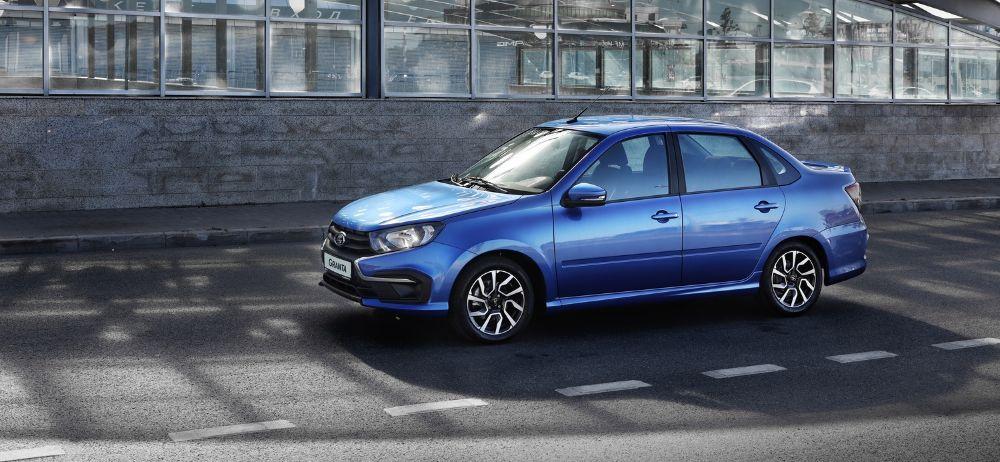 LADA Granta Drive Active 2022 sells 10-15% cheaper in Russia