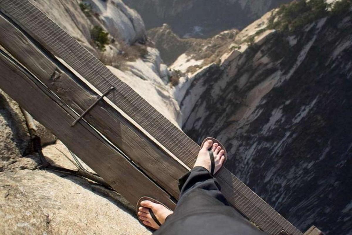 Туристов предупредили о наиболее рискованных направлениях для отпуска и экскурсий