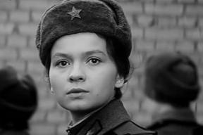 Её боготворили миллионы, а умерла в одиночестве: трагедия звезды фильма «Офицеры» Натальи Рычаговой