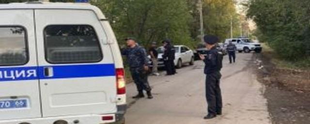 В Свердловской области старшеклассницу изрезали ножом по дороге из школы