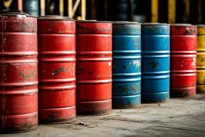 Эксперты связали снижение импорта нефти Китаем с рекордными поставками в Индию